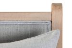 Fotel wypoczynkowy drewniany z poduszką szary jasny  - Item International 5