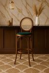 Krzesło barowe hoker rattanowy Icon retro z plecionką wiedeńską brązowy tapicerowany - Item International 2