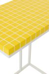 Stolik boczny Mono Form żółty 5