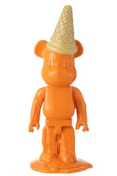 figura-dekoracyjna-ice-cream-bear-orange.jpg