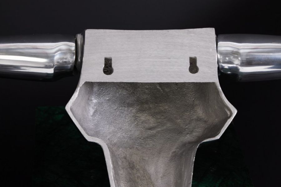 Dekoracja alu Bull srebrna 125 cm  - Invicta Interior