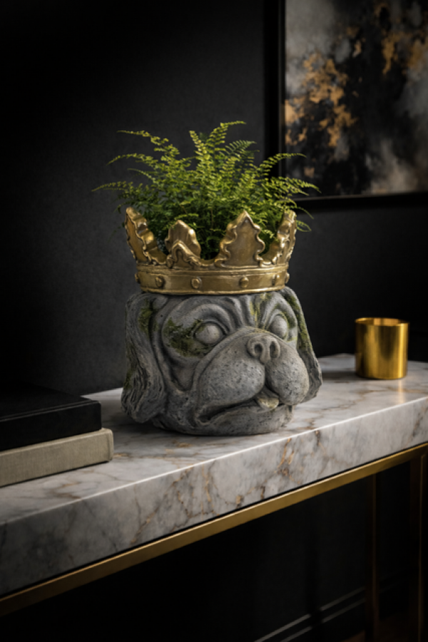 Donica Crown Dog