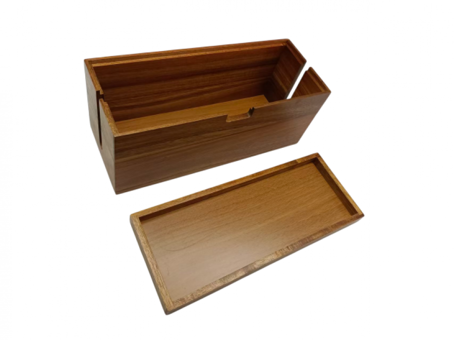 Drewniany organizer na kable Atelier