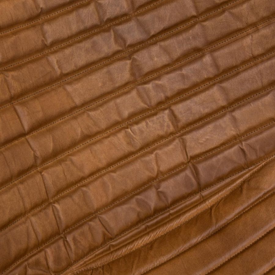 Fotel Butterfly brązowy ze skóry pikowany - Atmosphera