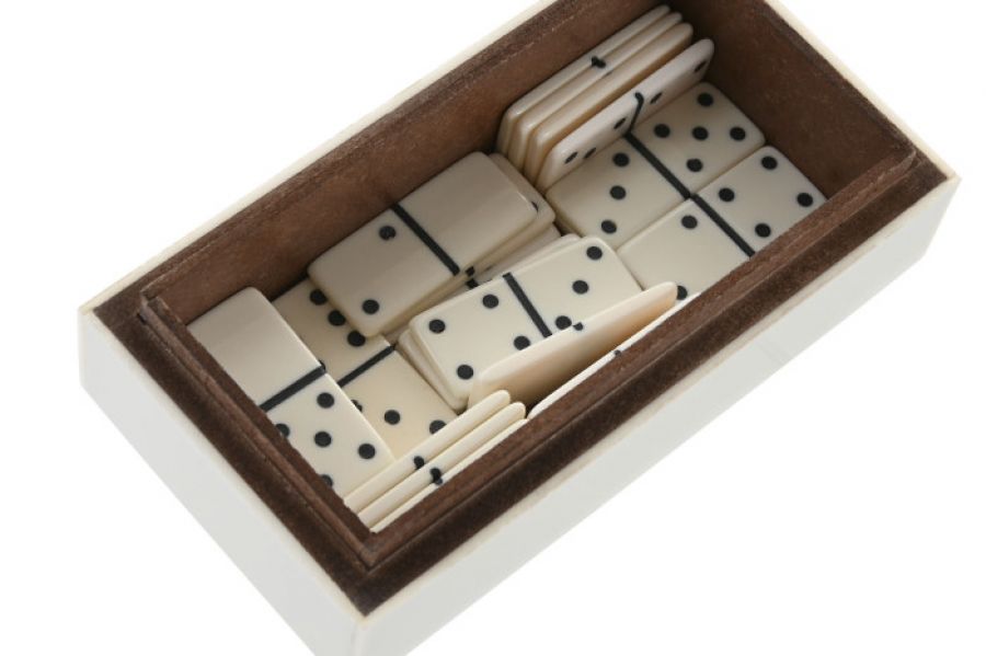 Gra Domino black & white - Item International