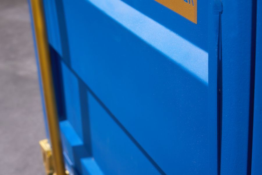 Komoda barek Container Globetrotter 180 cm sejf niebieski - Invicta Interior