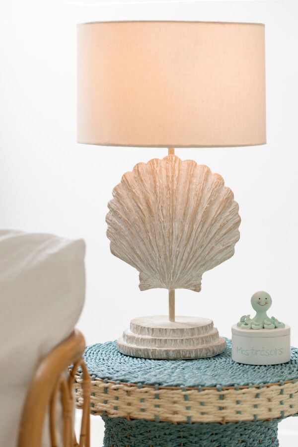 Lampa stołowa Shell biała