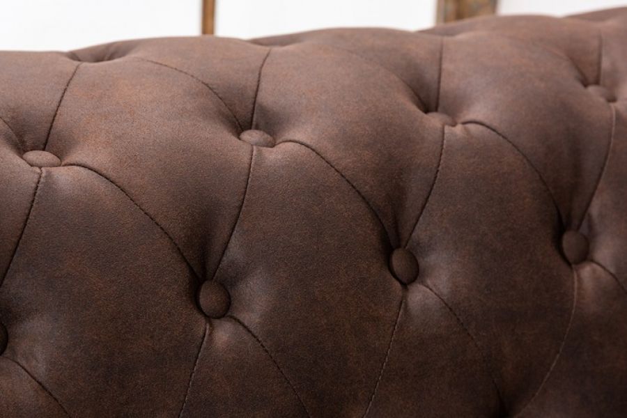 Sofa Chesterfield vintage 3 brązowa  - Invicta Interior