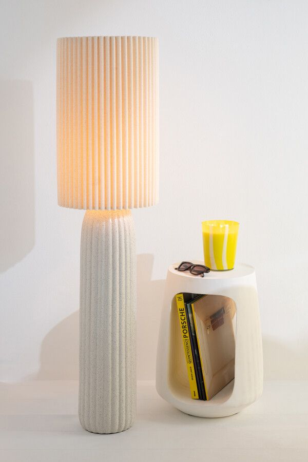 Stolik boczny Valencia beżowy japandi