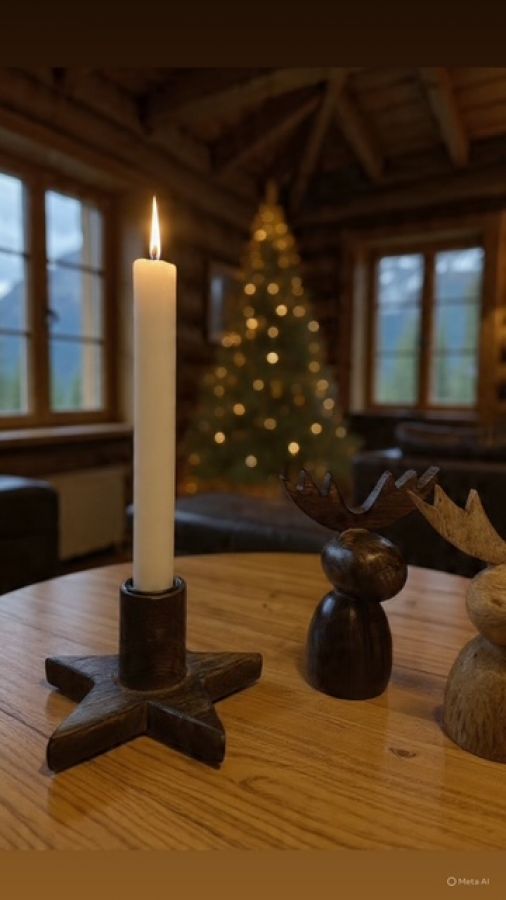 Świecznik Gwiazdka z drewna mango - Boltze