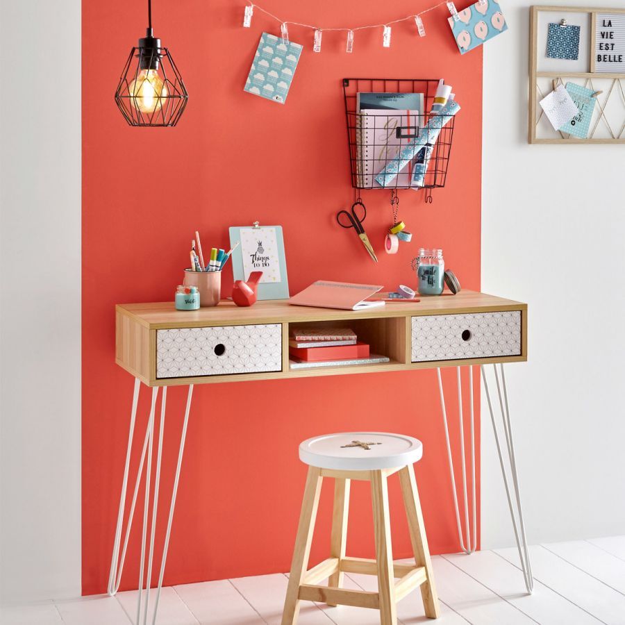 Taboret Guzik biały