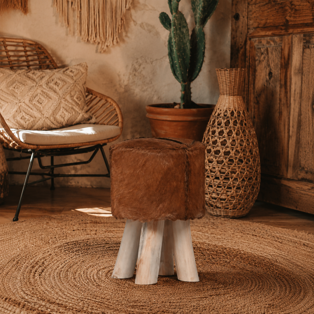 stolek-flint-stone-wood-round-1.png