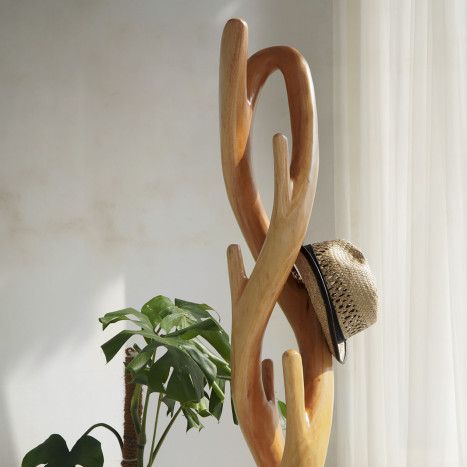 wieszak-stojacy-z-drewna-suar-200-cm-2.jpg